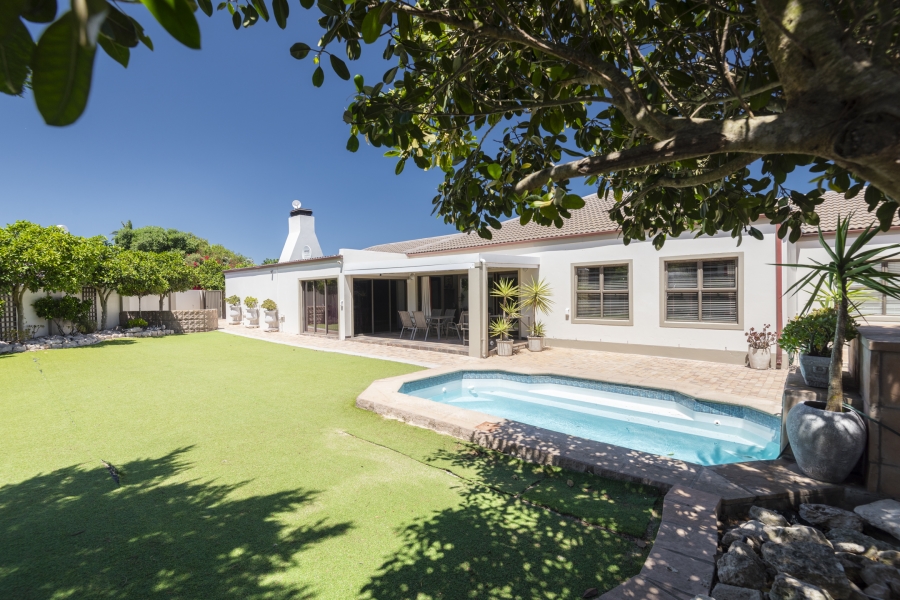 4 Bedroom Property for Sale in Country Club Western Cape